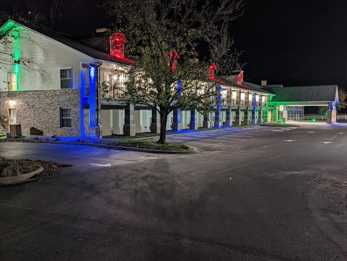 Hotel Baymont By Wyndham Washington Esterno foto
