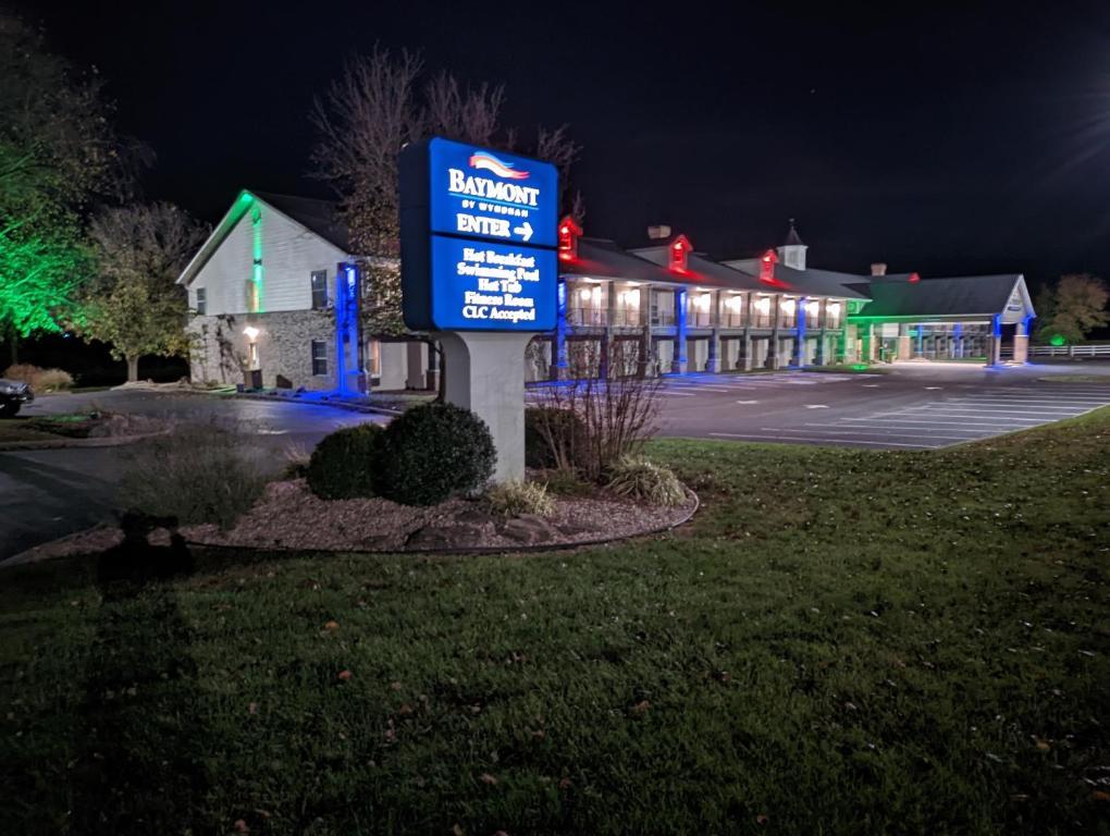 Hotel Baymont By Wyndham Washington Esterno foto